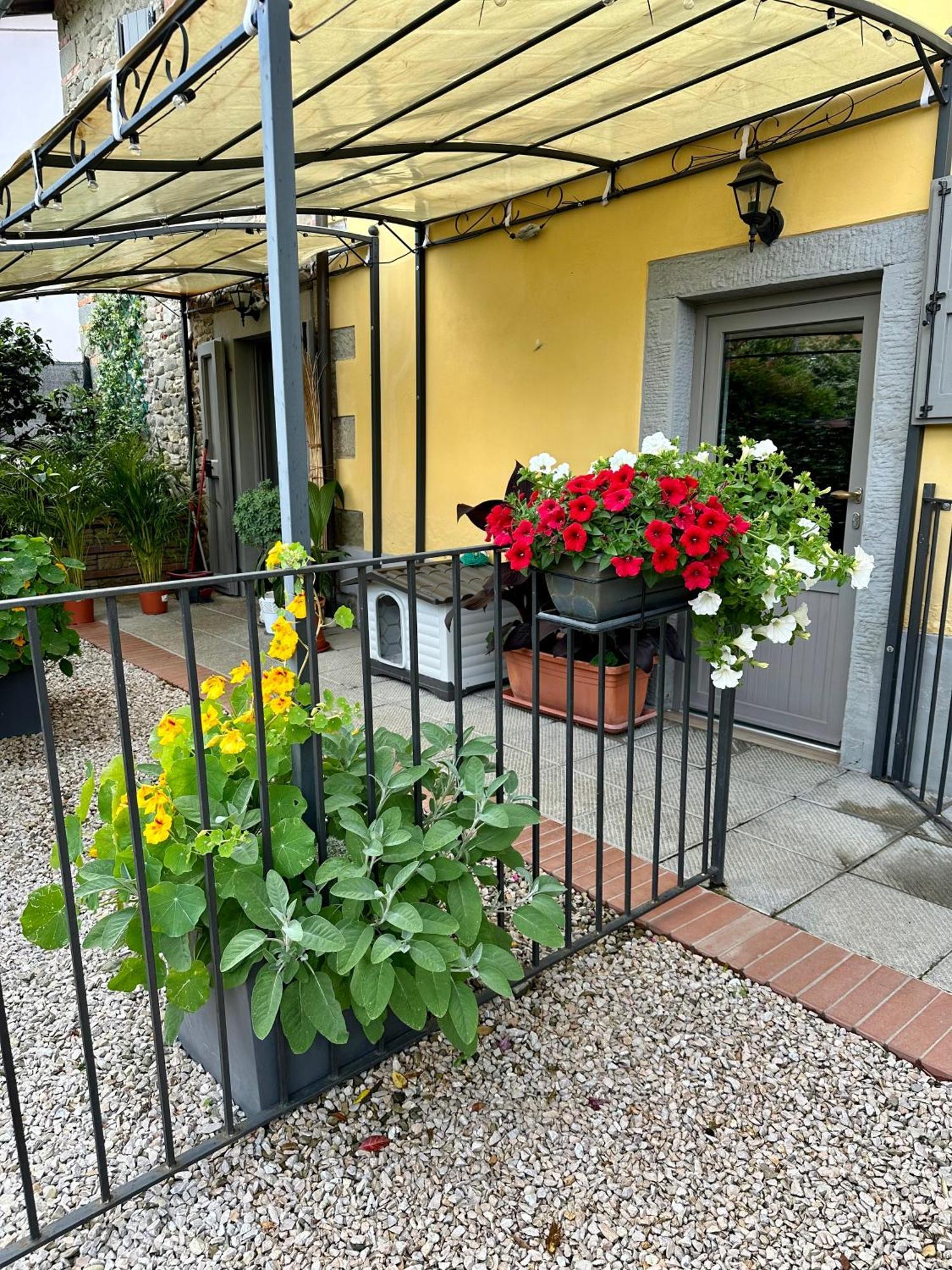 Villa "Corte De' Baldi" Ortignano Raggiolo ภายนอก รูปภาพ